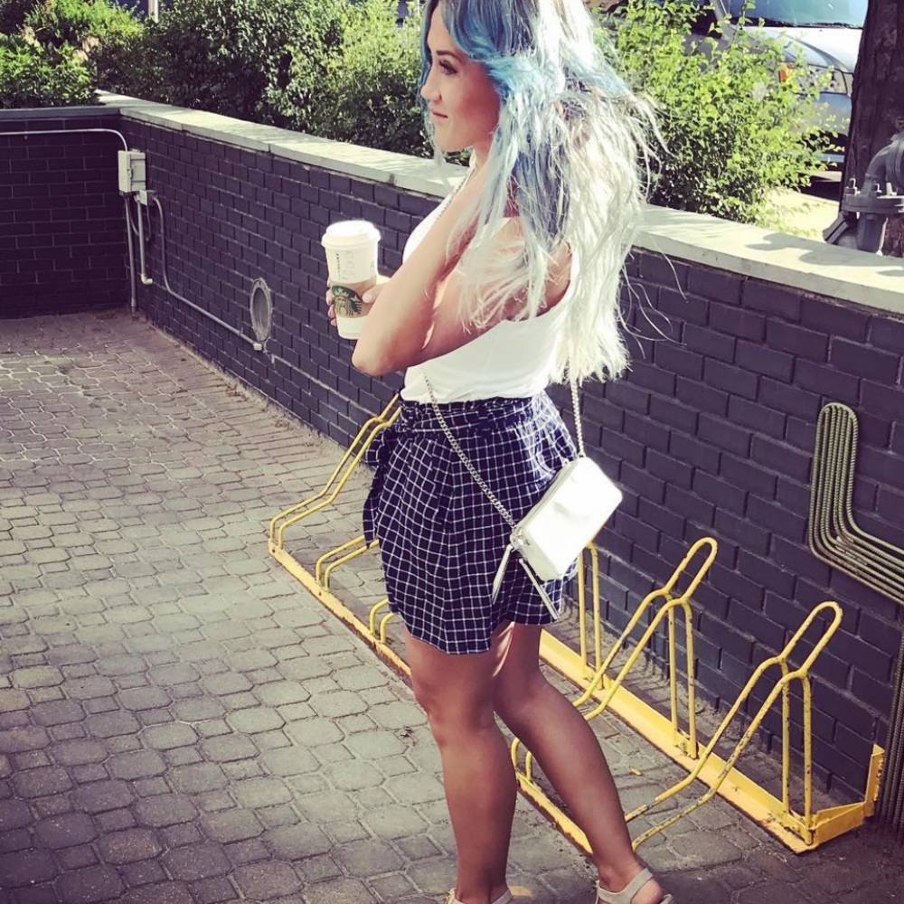 High waisted dress short